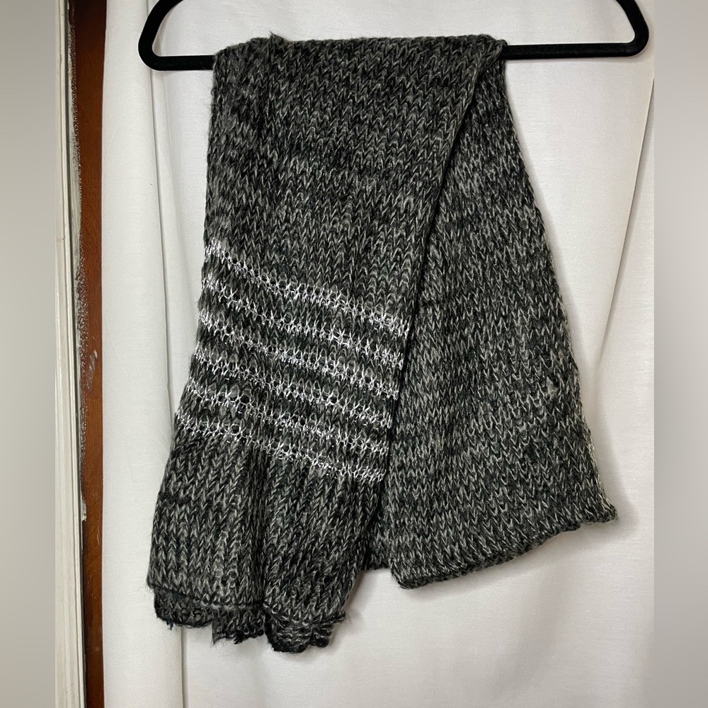 NWT JC Black and Gray Stripe w/ Silver Accent Loose Knit Scarf Size O/S